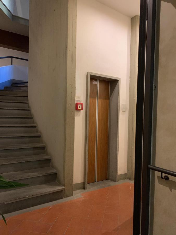 Signoria Apartment With Patio Флоренция Экстерьер фото