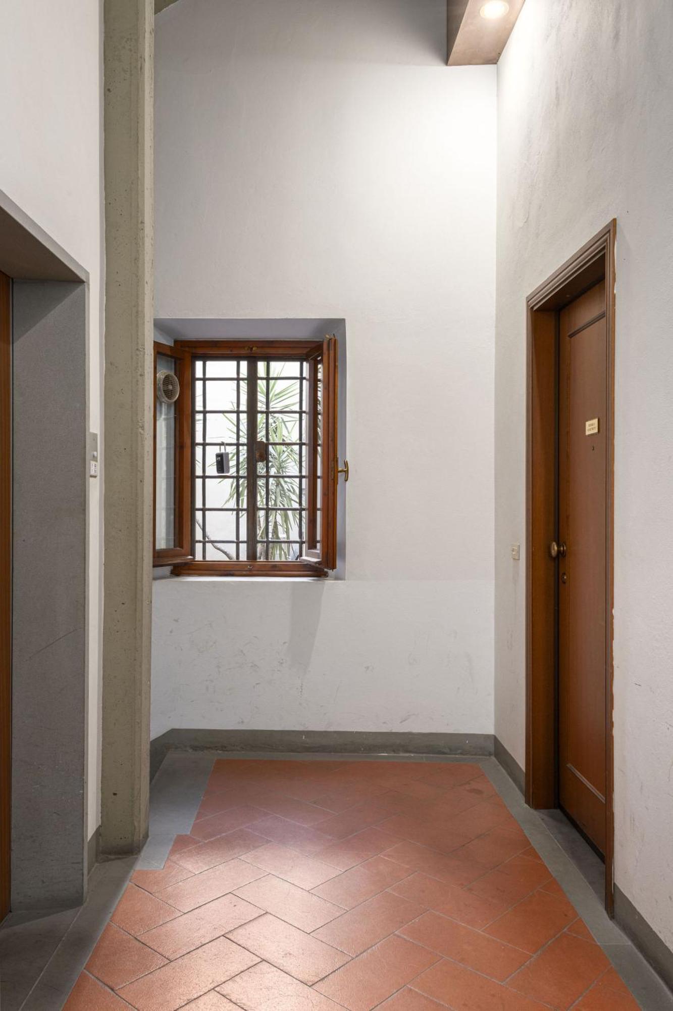 Signoria Apartment With Patio Флоренция Экстерьер фото