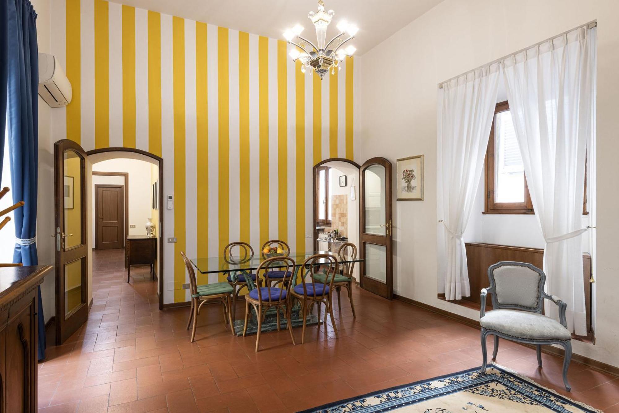 Signoria Apartment With Patio Флоренция Экстерьер фото